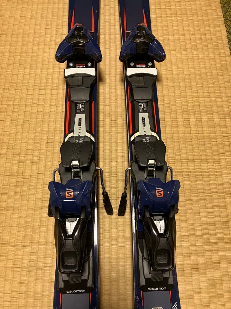 カズ　Salomon アルペンスキー板 バインディング付き