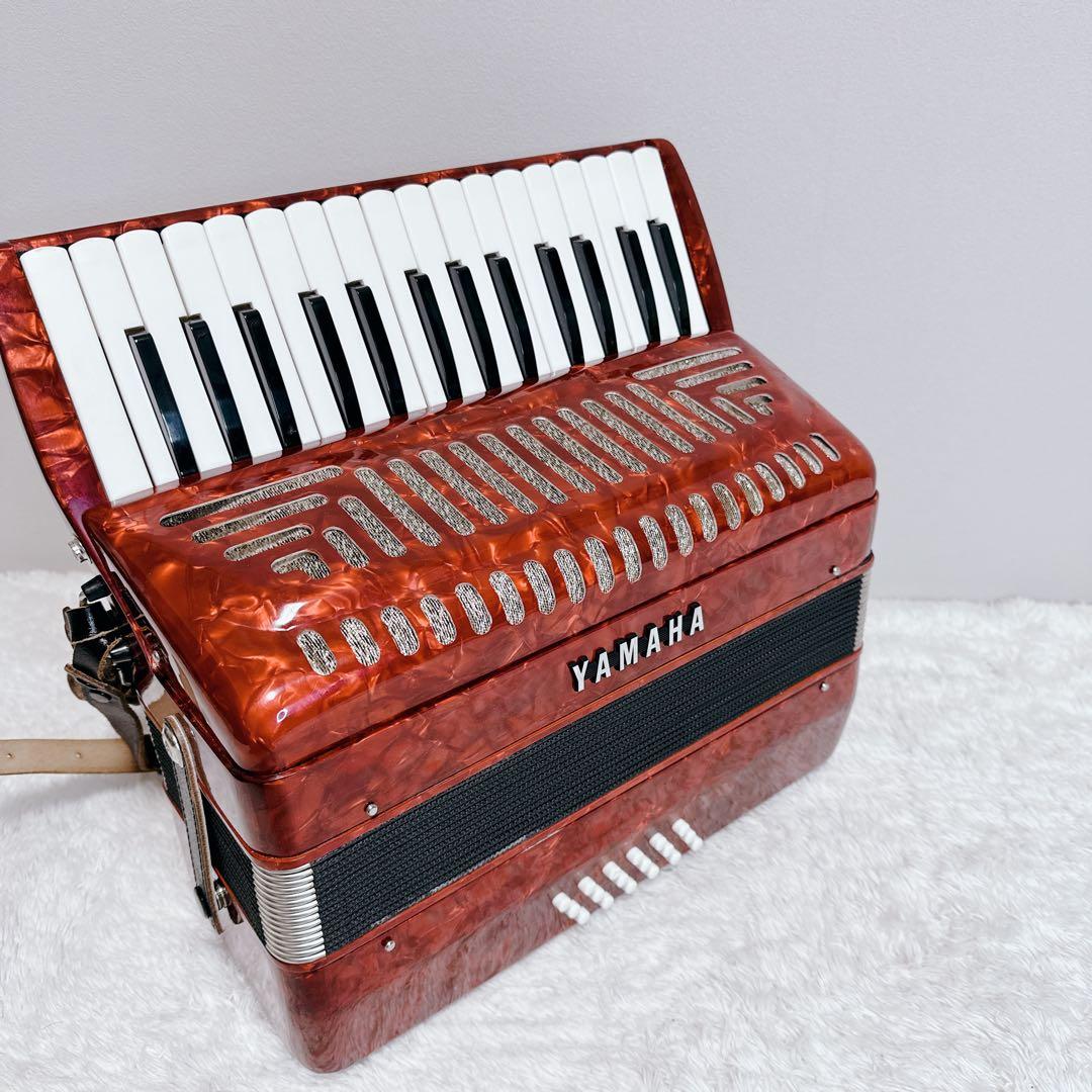 YAMAHA　ヤマハ　アコーディオン　30鍵盤　YA-18　初心者　8905