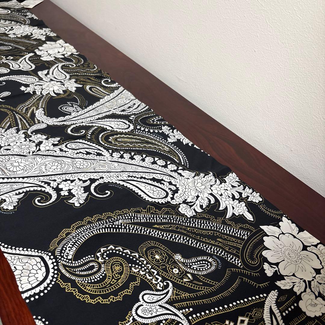 レオナール　スカーフ　新品未使用