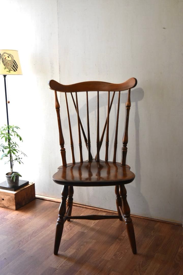 キツツキ ブレースバックチェア