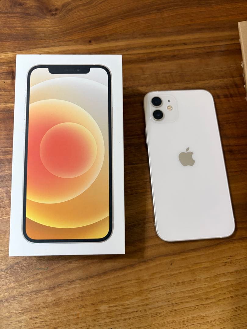 sim フリー　iPhone 12 ホワイト 本体　Apple Store購入品