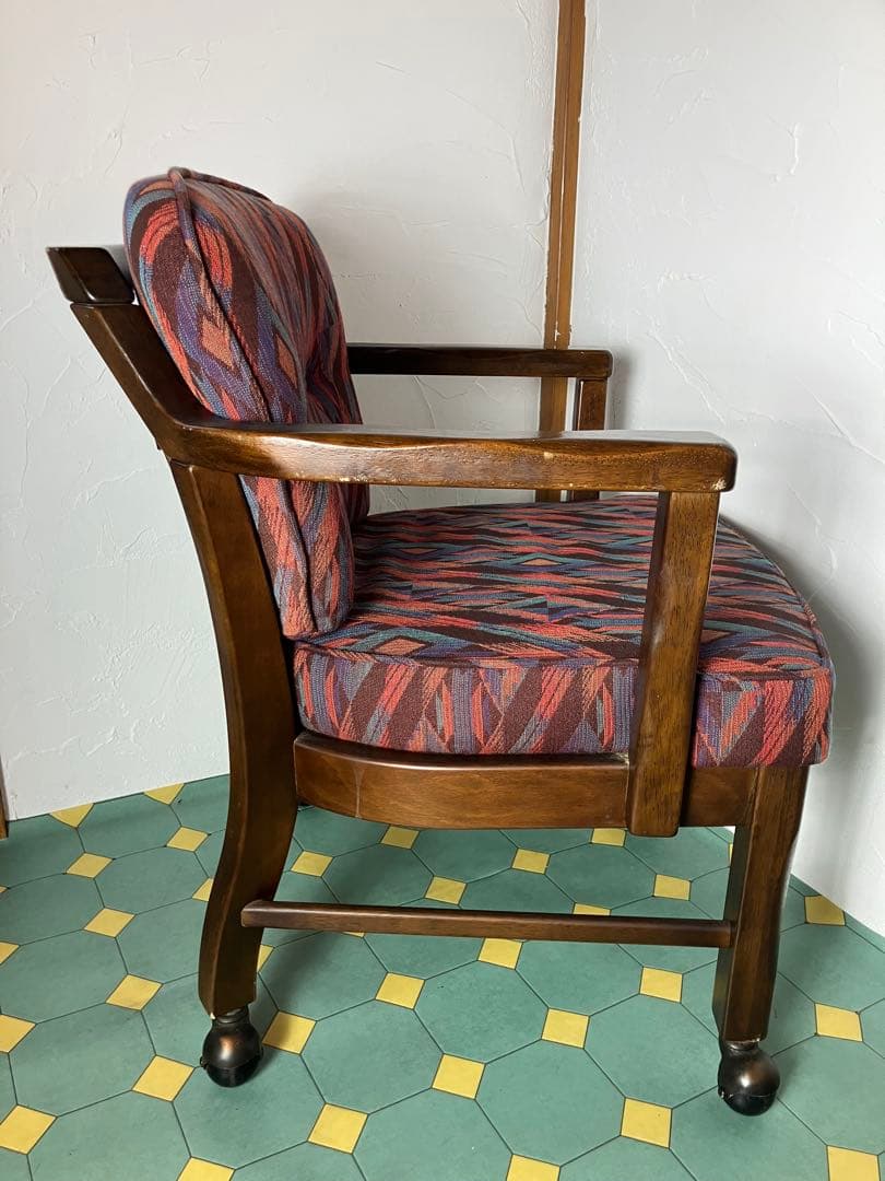 はっぴいのママ　カリモク　ダイニングチェア　コロニアルチェア　②