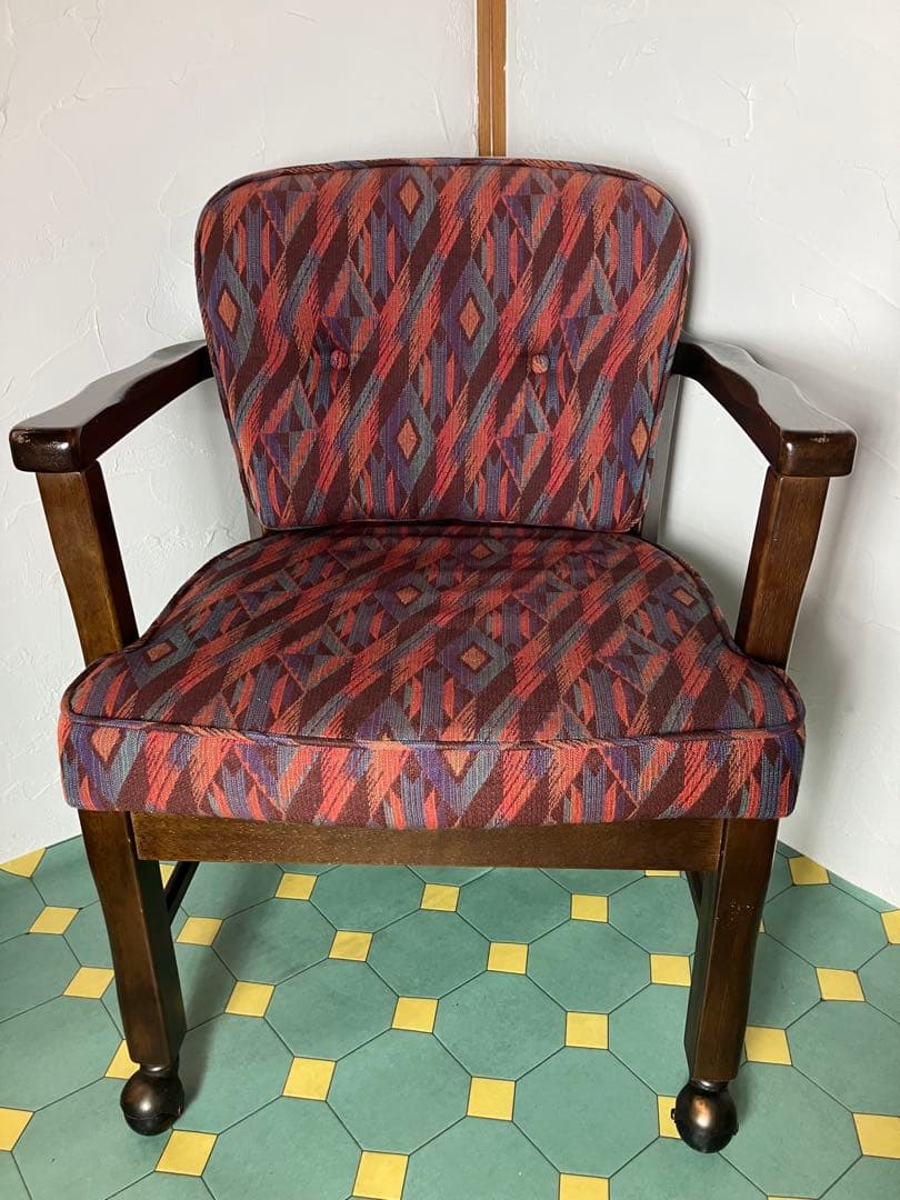 はっぴいのママ　カリモク　ダイニングチェア　コロニアルチェア　②