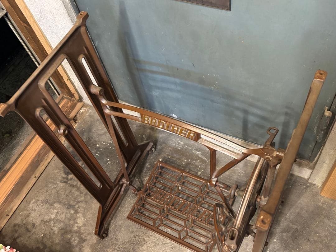 ブラザー brother ミシン脚 作業台やテーブルの脚に