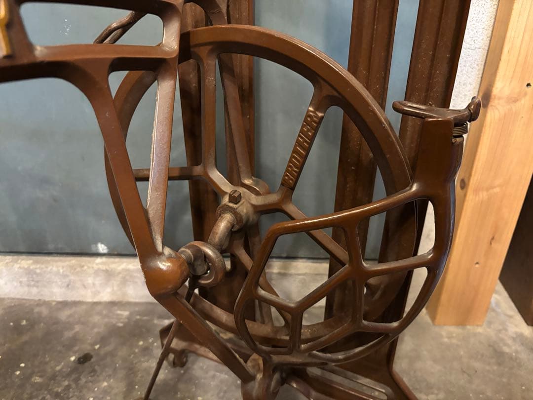 ブラザー brother ミシン脚 作業台やテーブルの脚に