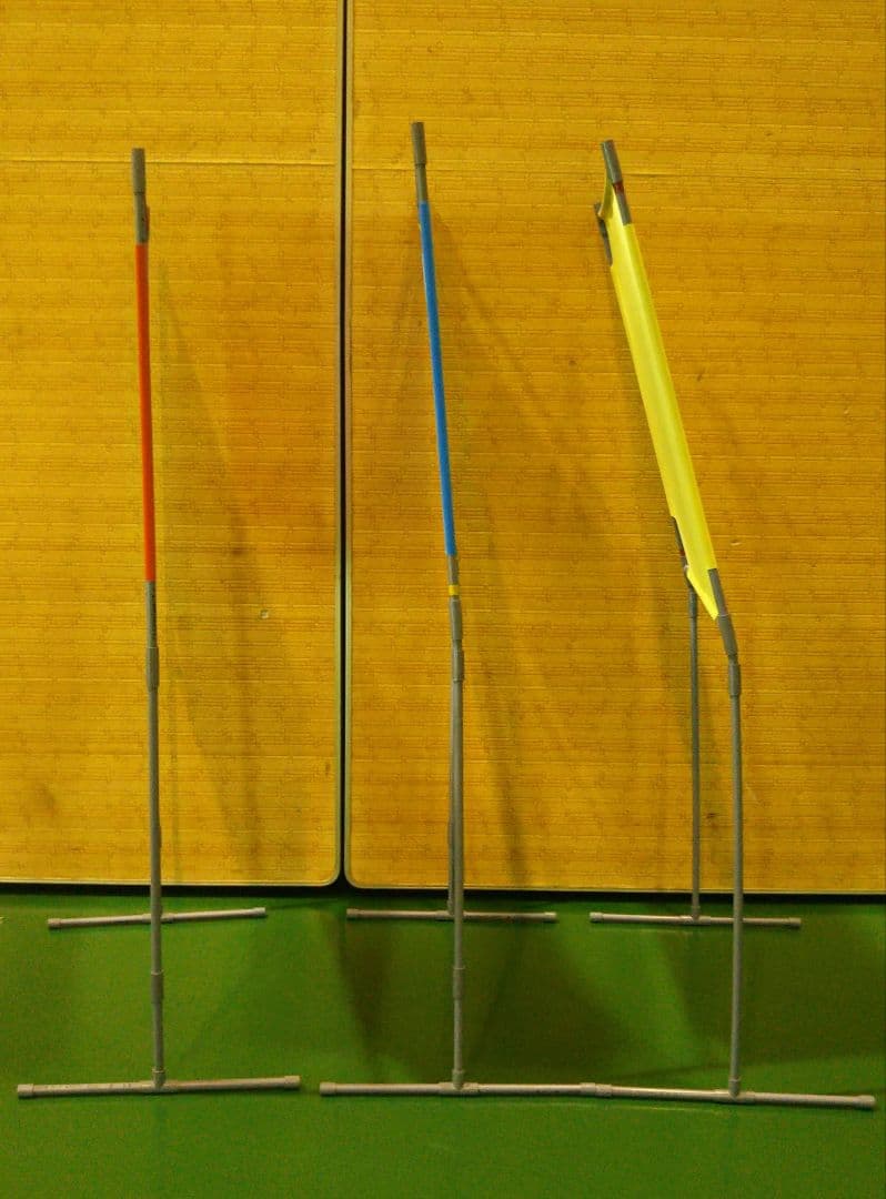 ダークベージュ色 BIGサイズ　 角度が変えられる壁打ち無音布(むおんふ