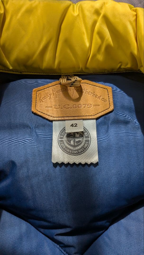 STRICT-G ロッキー マウンテン フェザー ベッド ダウンベスト ガンダム