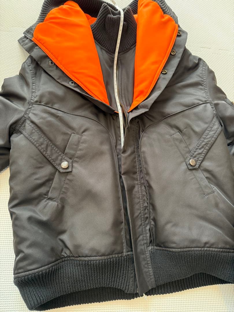 ダウンジャケット