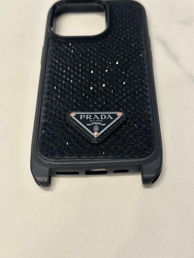 PRADA iPhone 14 Pro用カバー ブラック チェーン付き