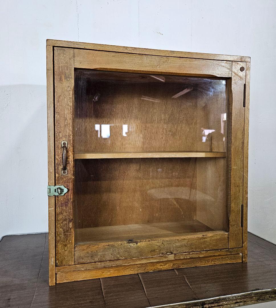 ジャパンヴィンテージ 木製のガラスケース 飾り棚 ディスプレイ ショーケース