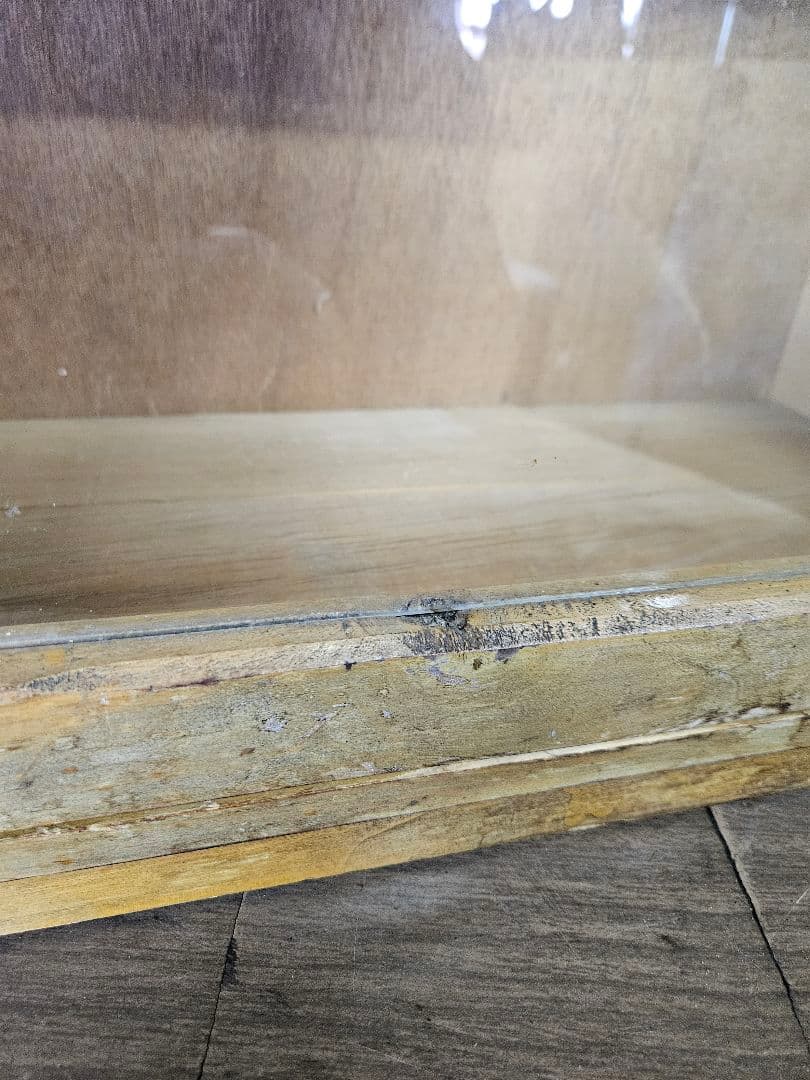 ジャパンヴィンテージ 木製のガラスケース 飾り棚 ディスプレイ ショーケース