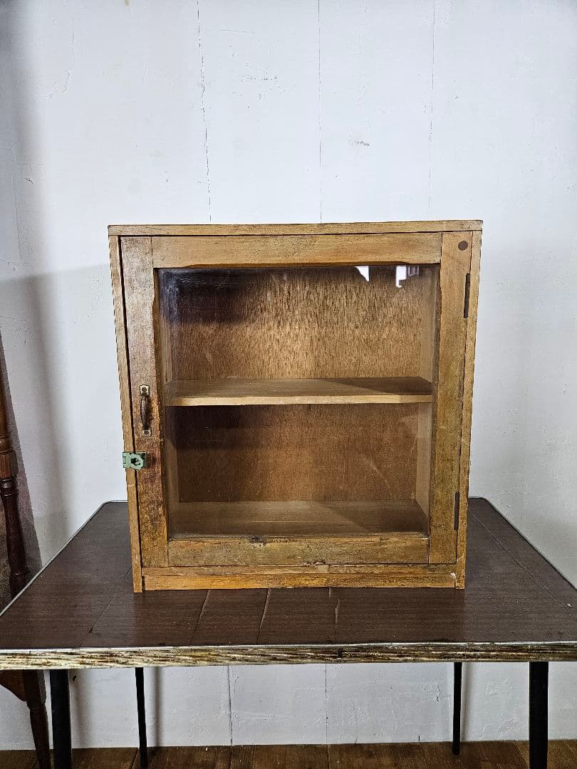 ジャパンヴィンテージ 木製のガラスケース 飾り棚 ディスプレイ ショーケース