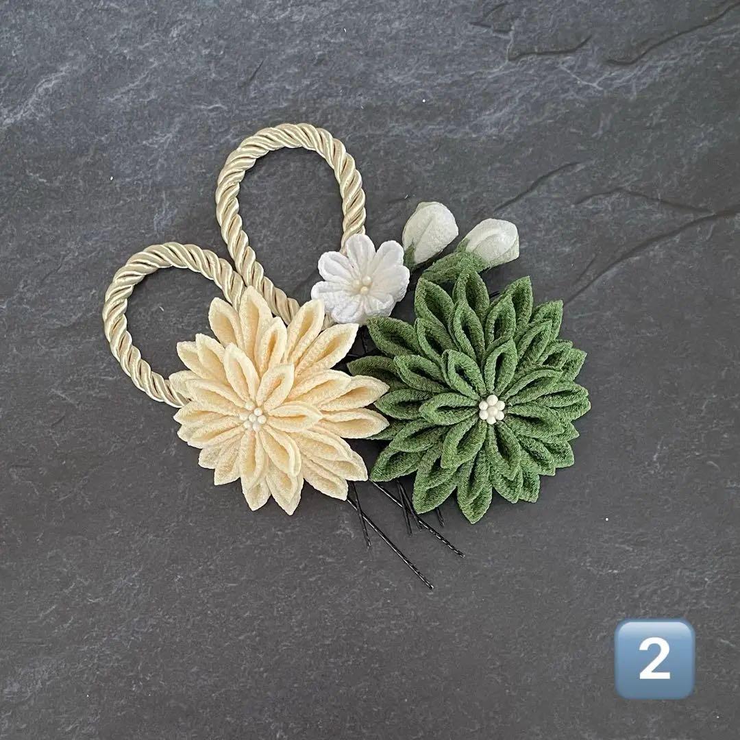 つまみ細工　髪飾り　✴︎結花✴︎モスグリーン成人式卒業式七五三　No.443