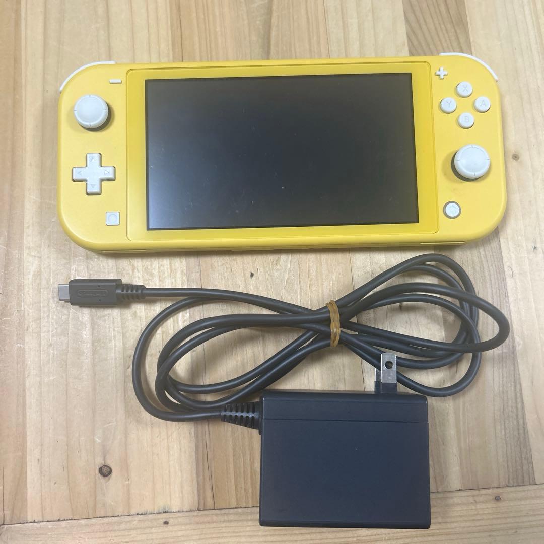 switch ライト　イエロー