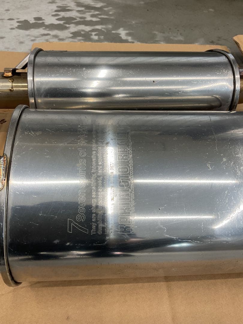 V37スカイライン　柿本改マフラー(Class KR)