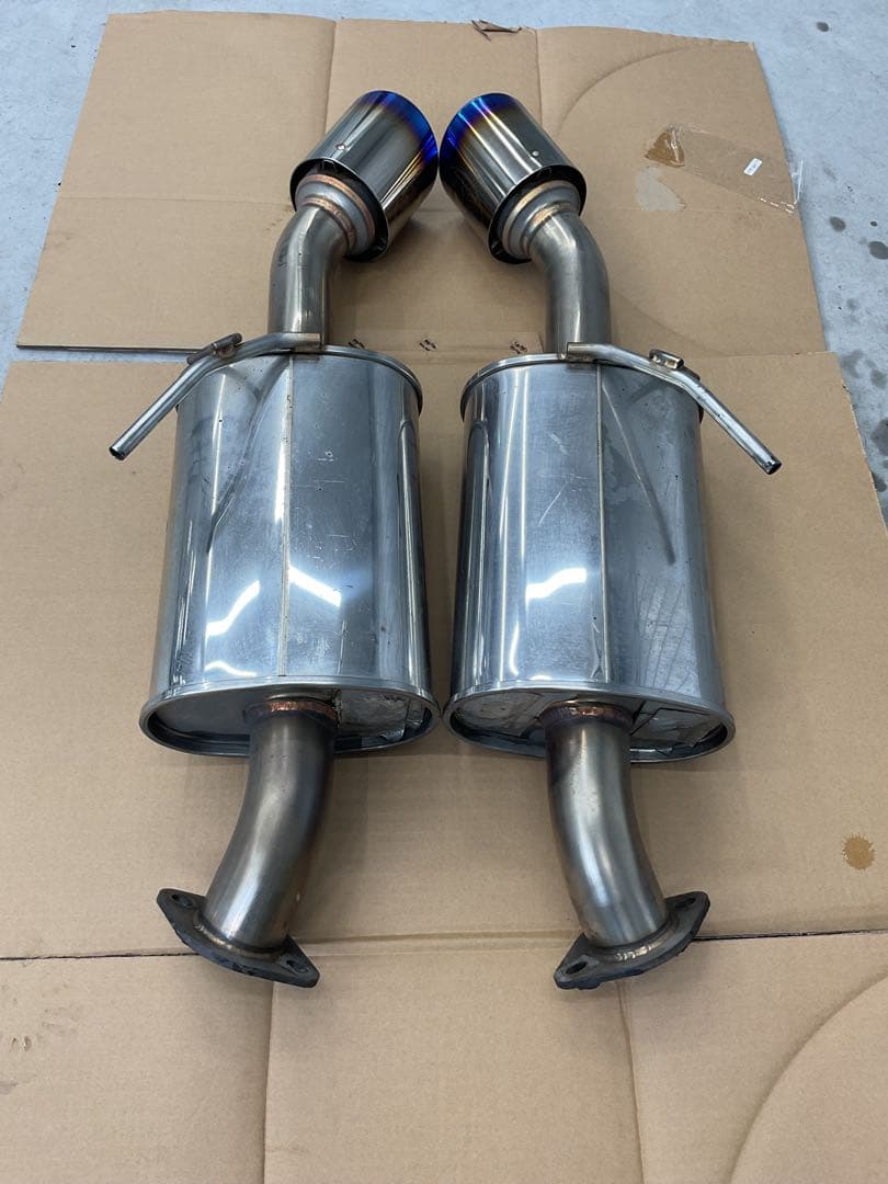 V37スカイライン　柿本改マフラー(Class KR)