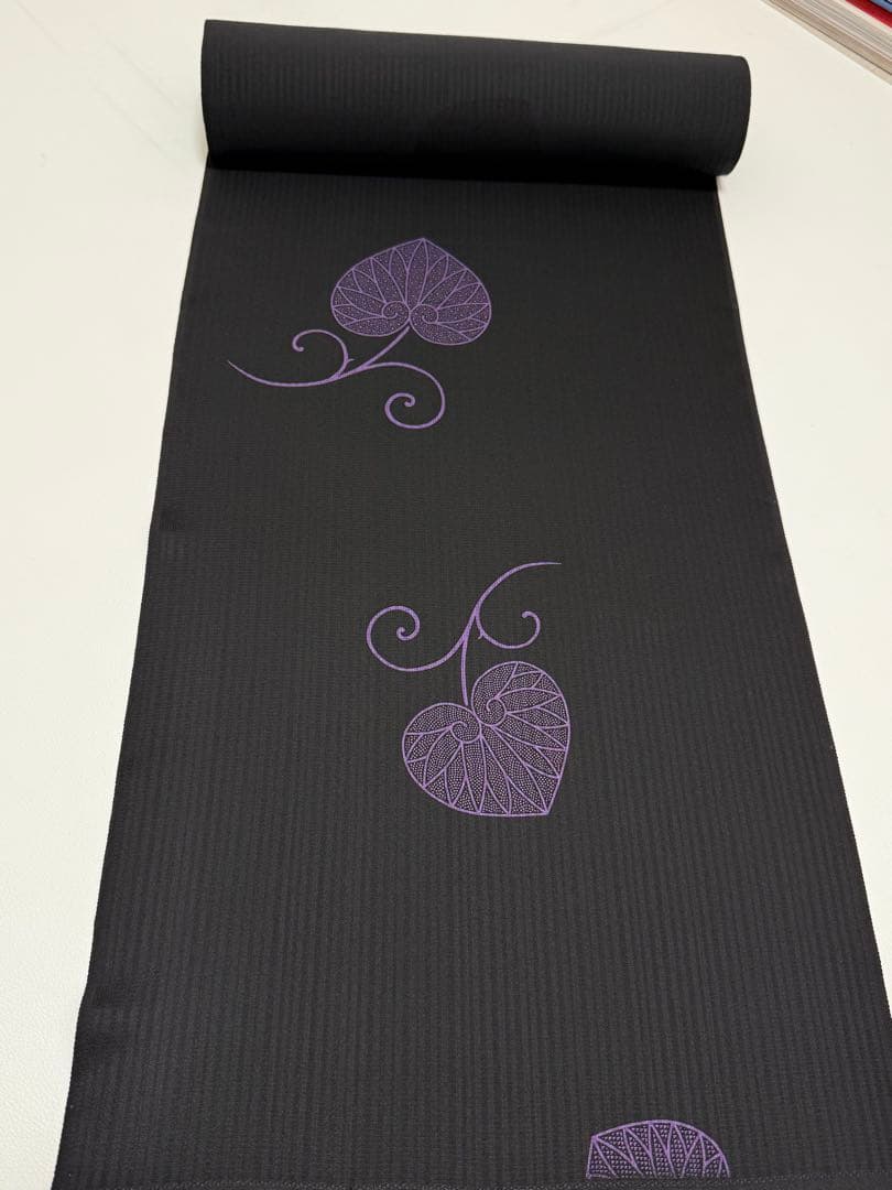 こ*ち様 日本の絹　丹後ちりめん　小紋　葵の葉　飛柄　新品未使用　反物　着物　羽