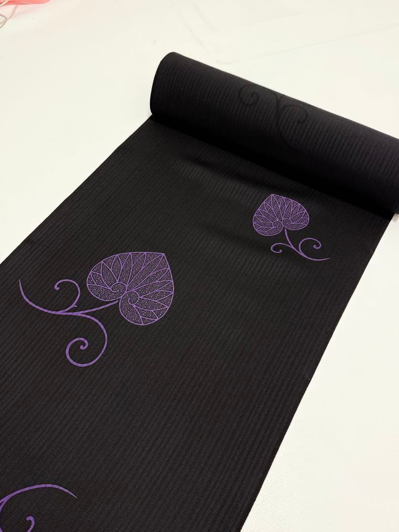 こ*ち様 日本の絹　丹後ちりめん　小紋　葵の葉　飛柄　新品未使用　反物　着物　羽