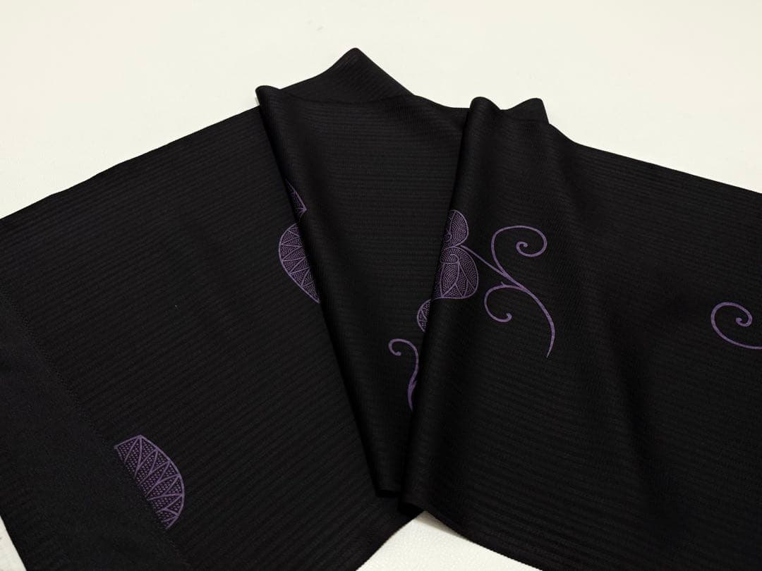 こ*ち様 日本の絹　丹後ちりめん　小紋　葵の葉　飛柄　新品未使用　反物　着物　羽