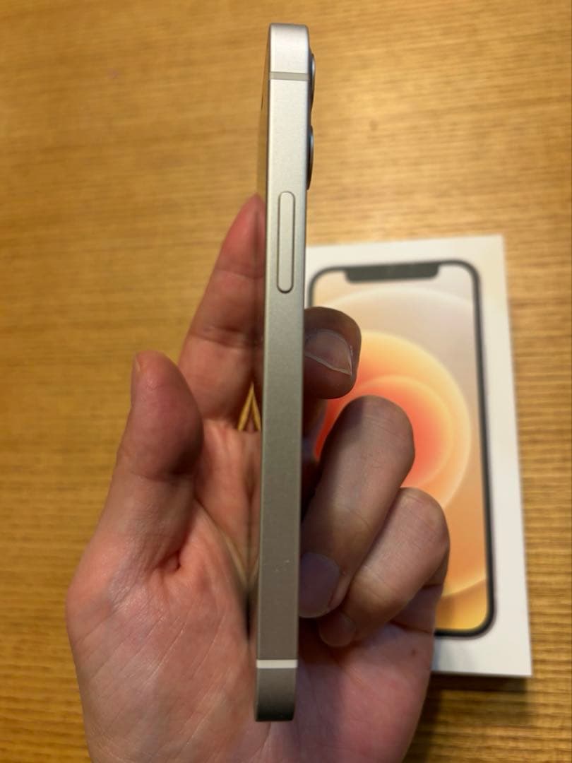 iPhone 12 mini ホワイト 128 GB SIMフリー