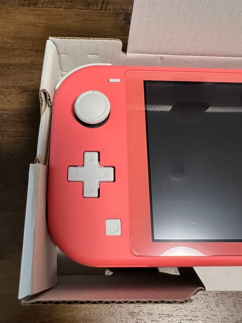 Nintendo Switch Lite コーラル＋あつまれ どうぶつの森