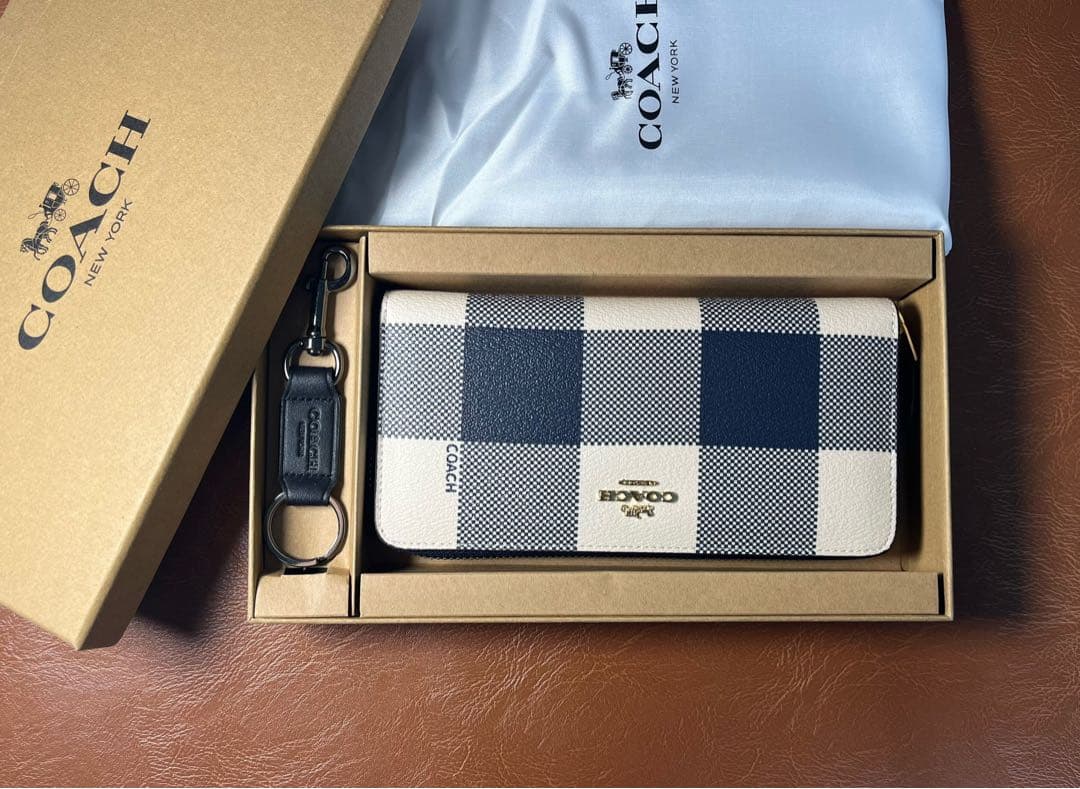 COACH チェック柄 ラウンドファスナー長財布