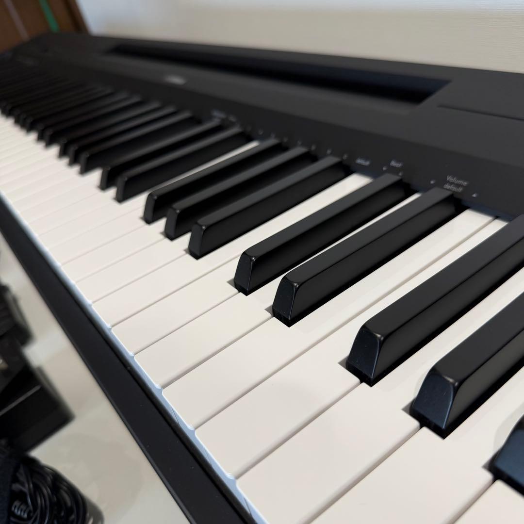 ヤマハ YAMAHA 電子ピアノ 88鍵盤 コンパクト 黒