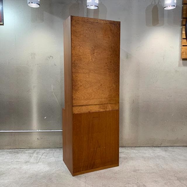 ヴィンテージのチークライティングキャビネット