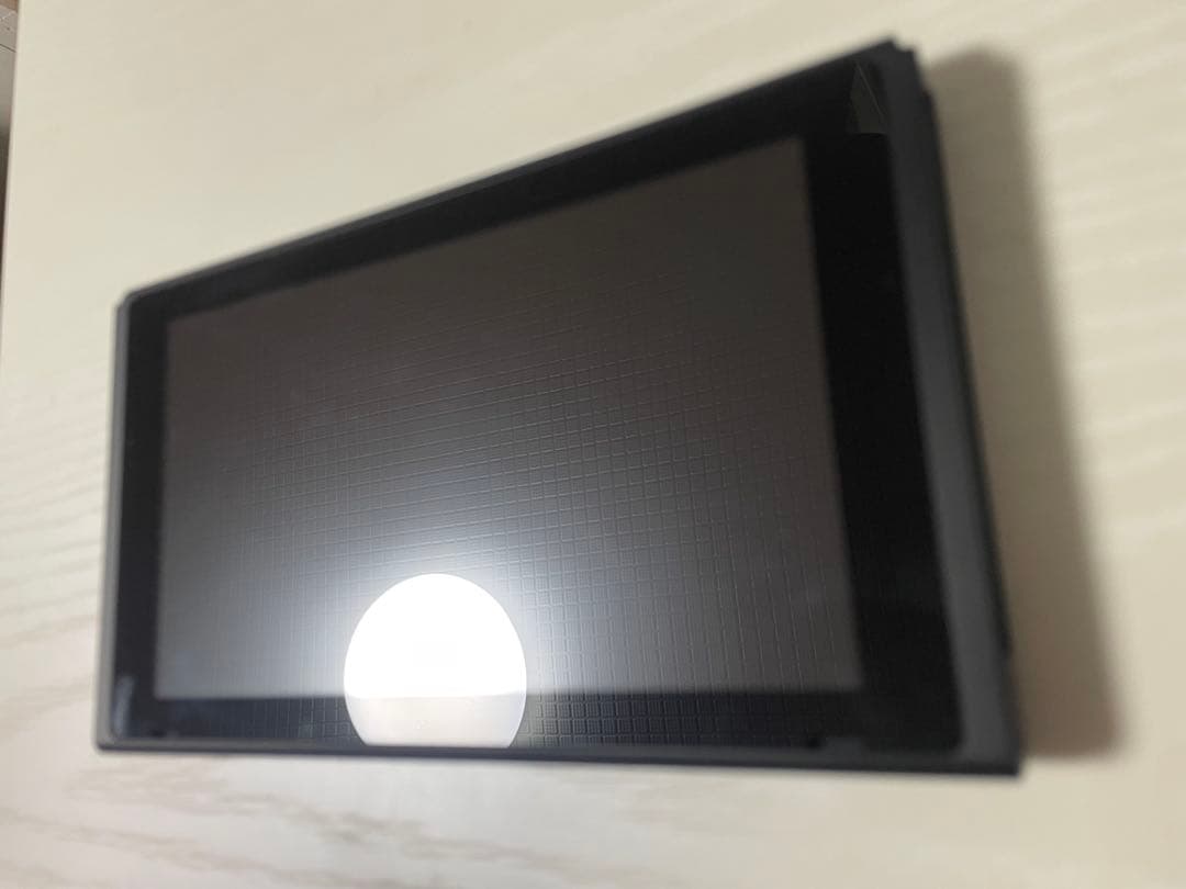 Nintendo Switch 本体【DL版大乱闘スマッシュブラザーズ付き】