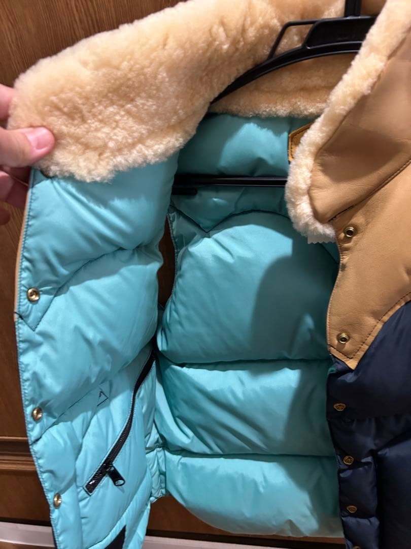 ロッキーマウンテンフェザーベッド　ダウンベスト