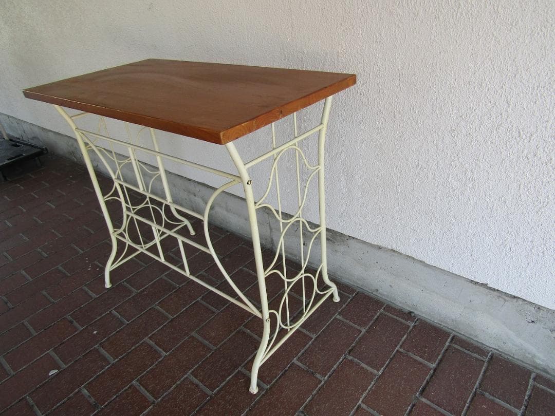 レトロ、アンティーク　アイアンテーブル　作業デスク