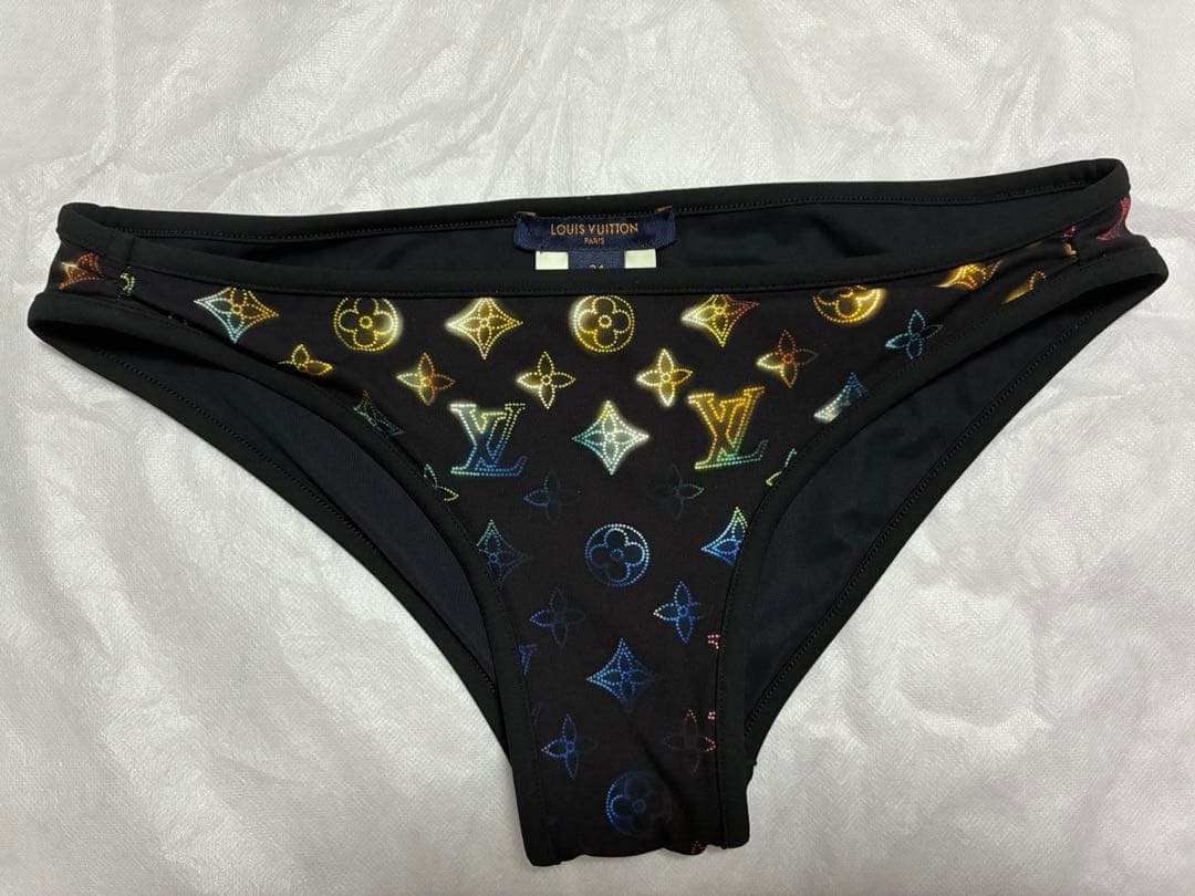 美品　LOUIS VUITTON ルイヴィトン ビキニ　スイムウエア