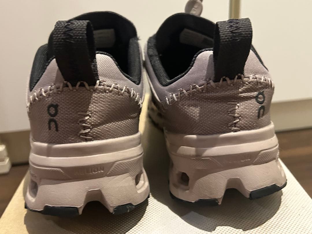 Onスニーカー レディース