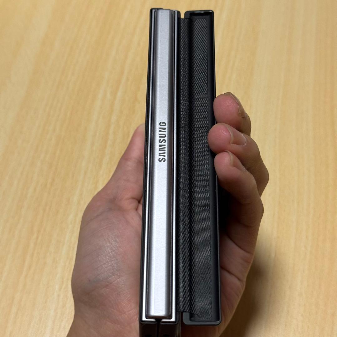 Galaxy Z Fold 6 SIMフリー 国内版 シルバー 512GB