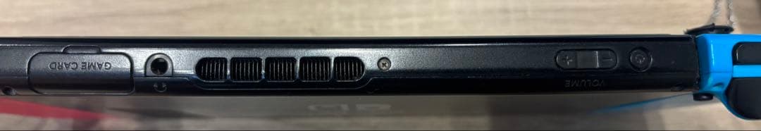 switch 本体＋Joy-Con