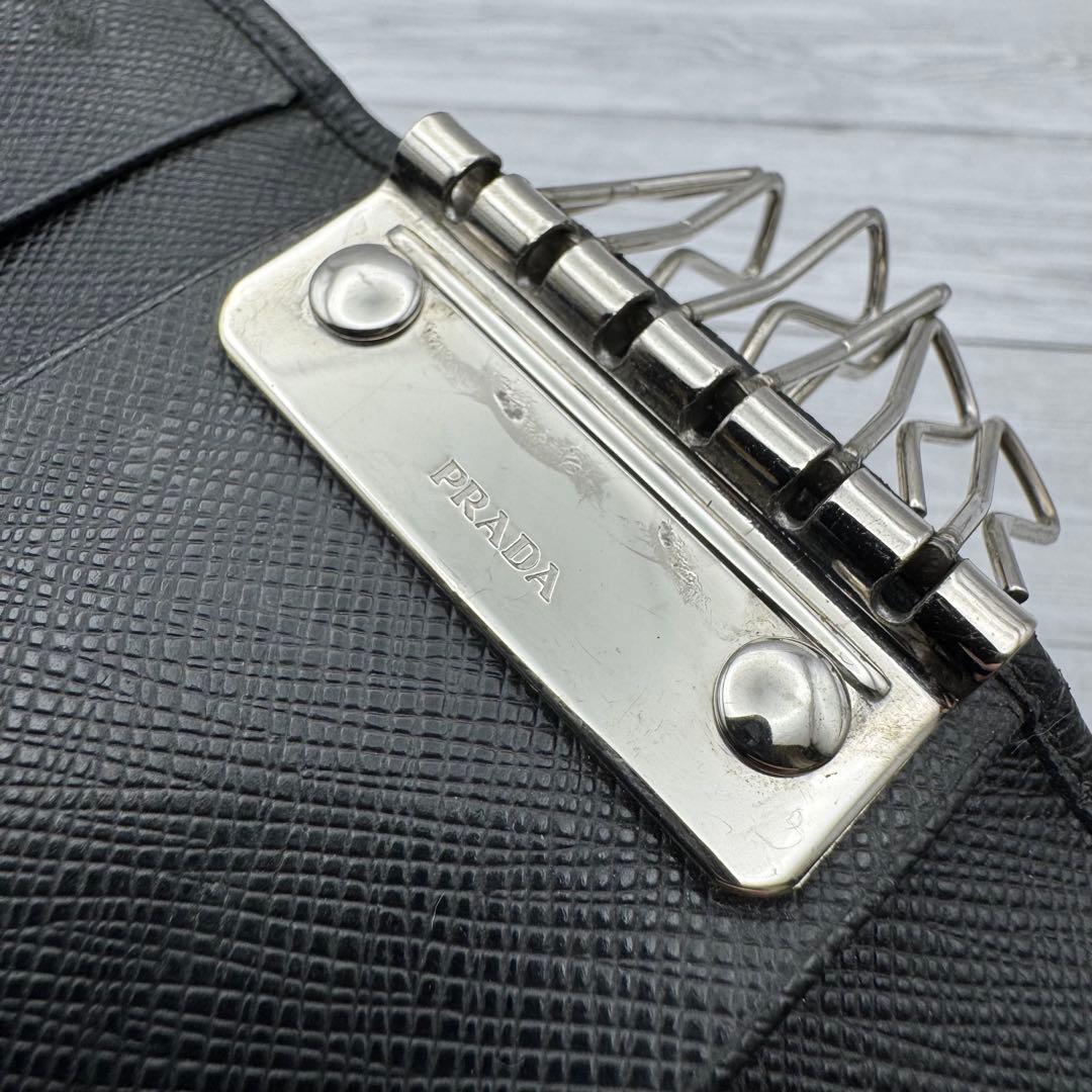【美品】PRADA　キーケース　6連　 サフィアーノ シルバー金具 ブラック