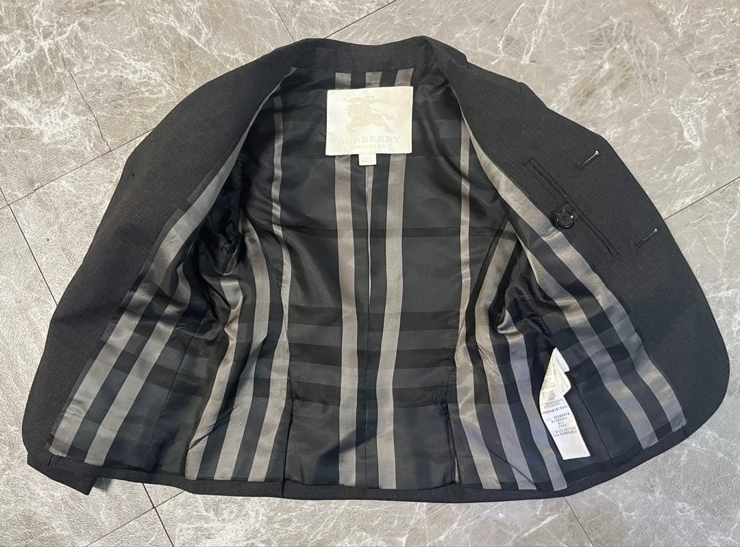 【BURBERRY 】子供用セレモニースーツ　4点セット