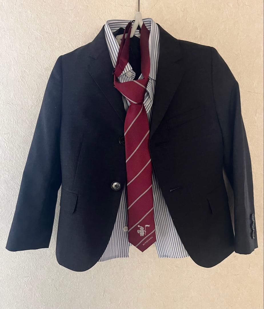【BURBERRY 】子供用セレモニースーツ　4点セット