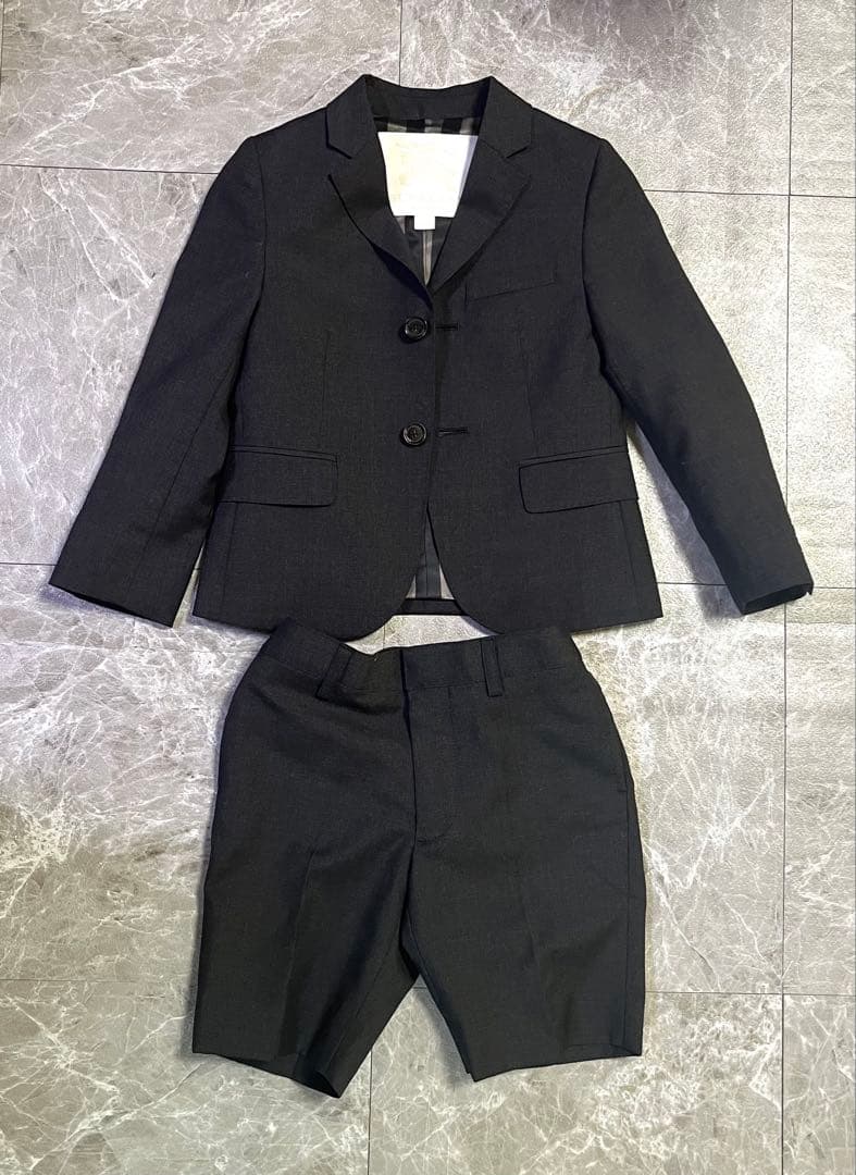 【BURBERRY 】子供用セレモニースーツ　4点セット