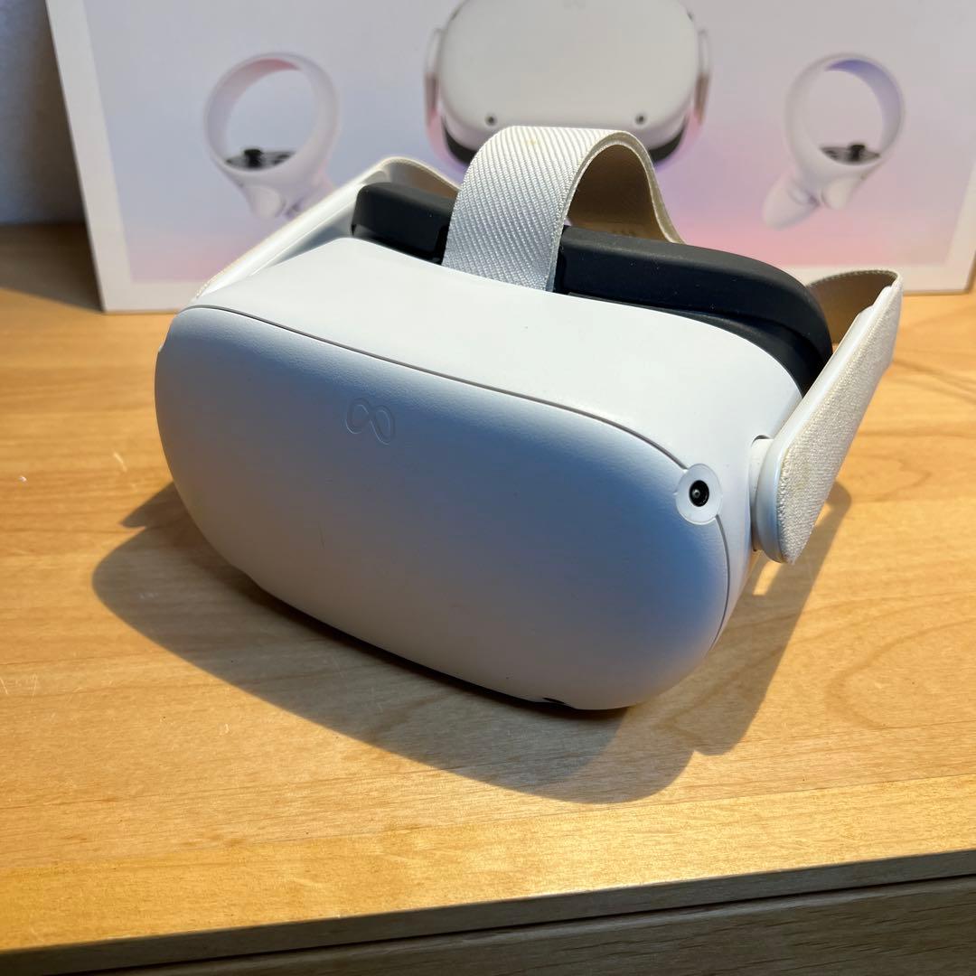   Quest 2 128GB箱付　※接顔、ストラップ要交換