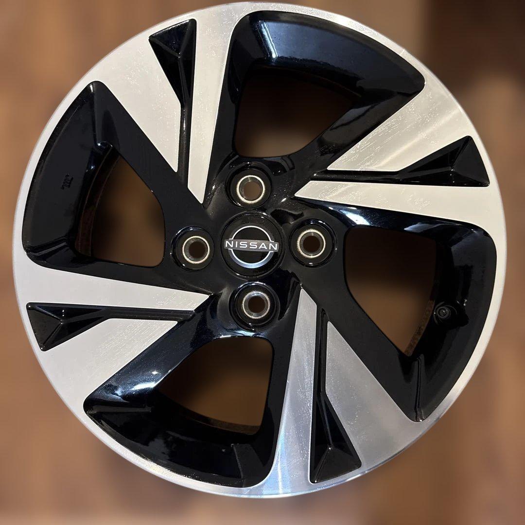 Nissan 日産　ルークス　15インチ純正ホイール　4本　純正ナット付き