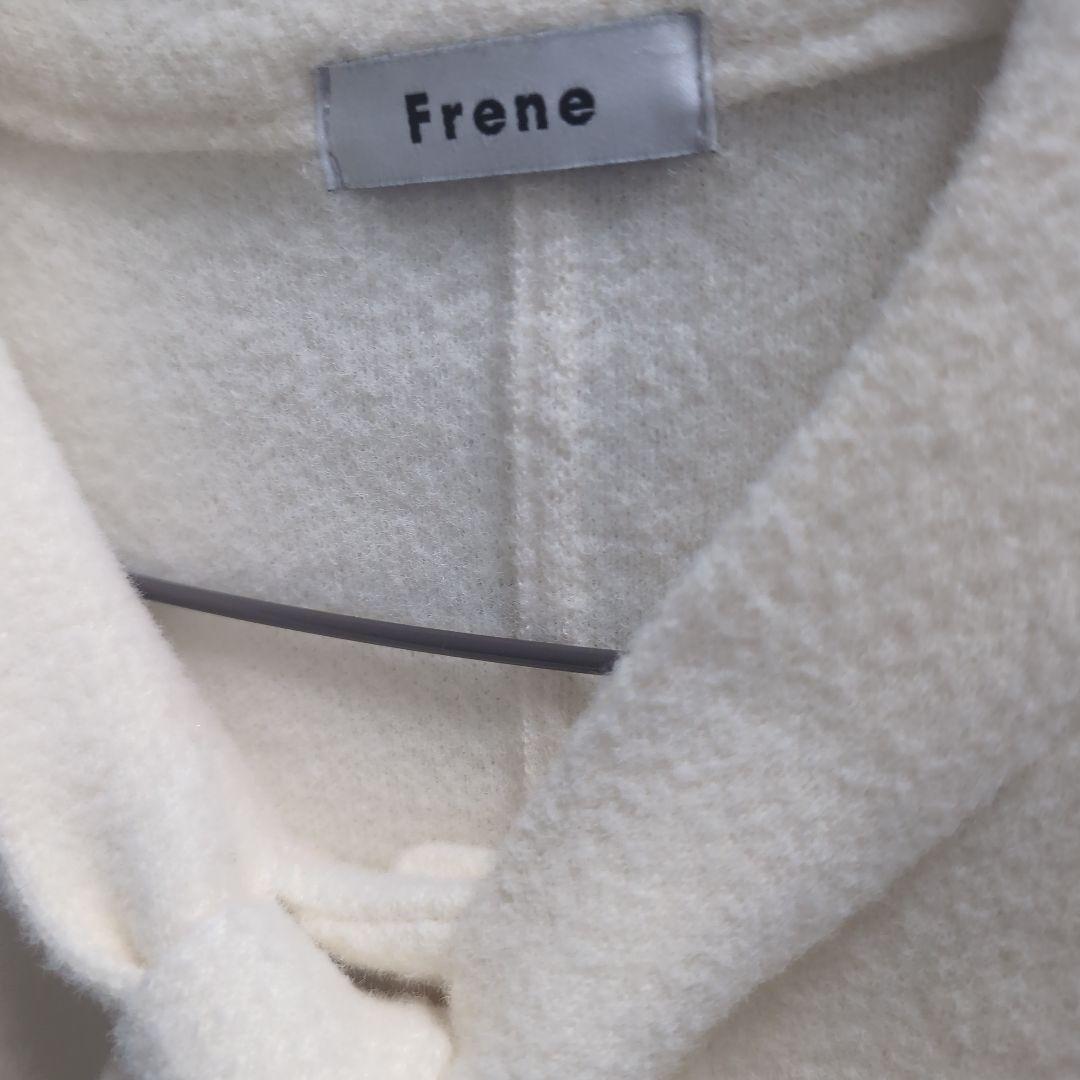 ファーカフス　リボン　ポンチョコート ホワイト◾️Frene フラーネ（中古）