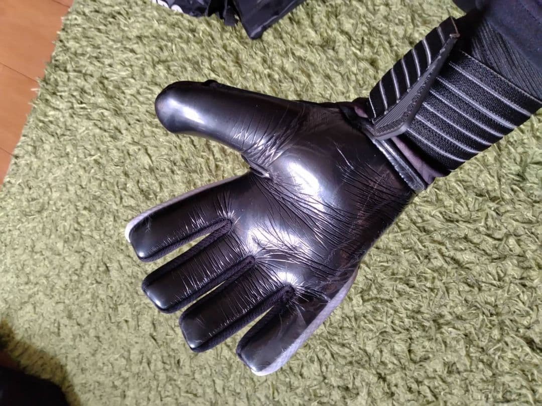 高品質サッカーGKグローブ　JFLトップ/Jリーグ下部チーム選手着用！