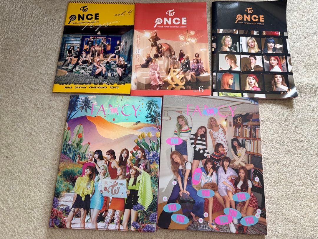 TWICE アルバム＆ライブDVD＆トレカなどまとめ売り 引退品
