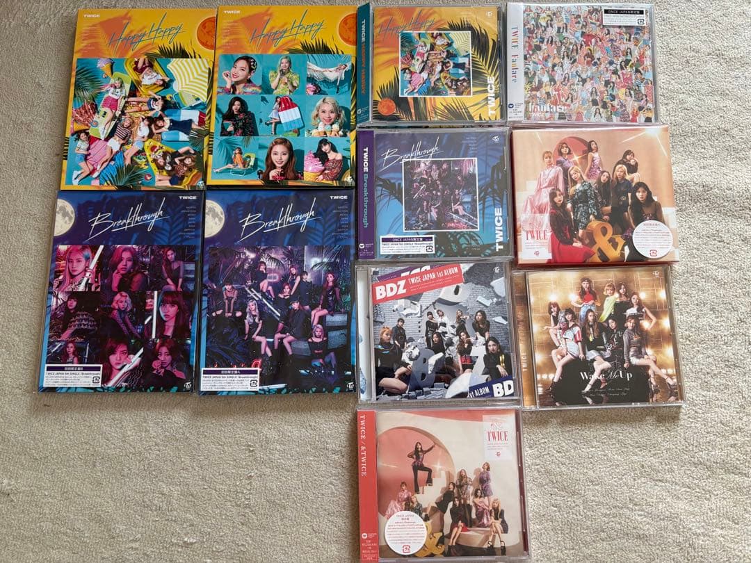 TWICE アルバム＆ライブDVD＆トレカなどまとめ売り 引退品