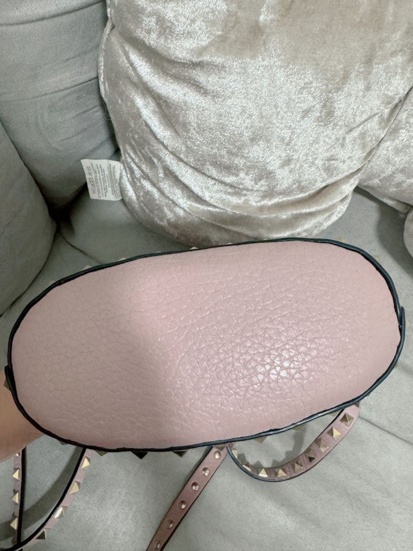 VALENTINO ヴァレンティノ ロックスタッズ ショルダーバッグ ピンク