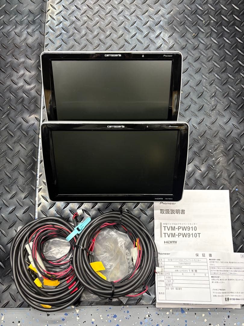 ヘッドレストモニター　カロッツエリア　TVM-PW910T配線付き