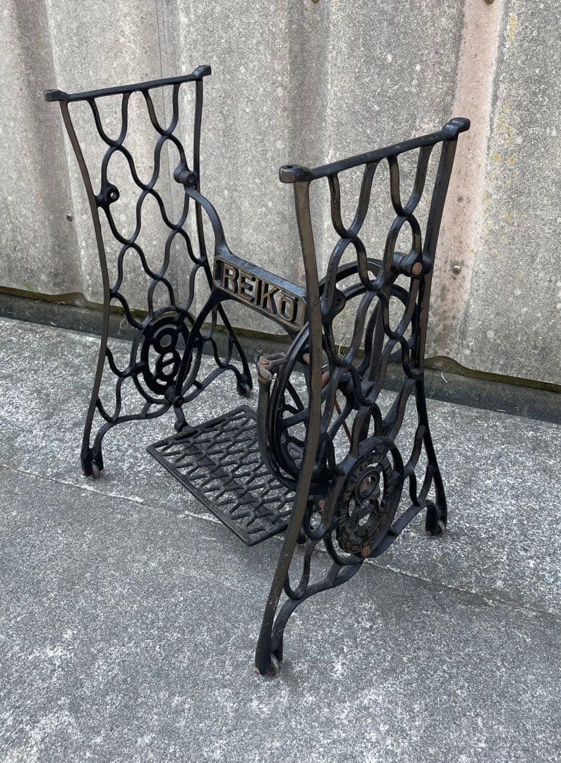 稀少/ビンテージ/イギリス製/REIKO/ミシン脚/網目脚/テーブル/店舗什器