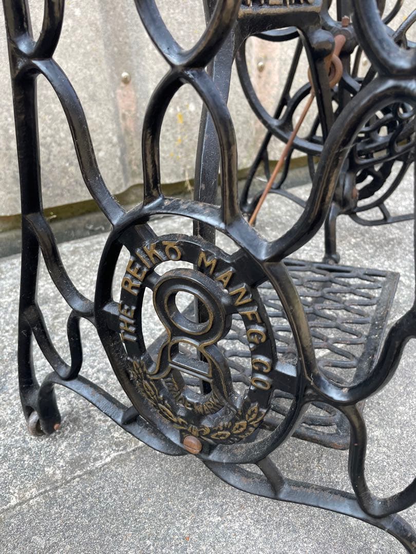 稀少/ビンテージ/イギリス製/REIKO/ミシン脚/網目脚/テーブル/店舗什器