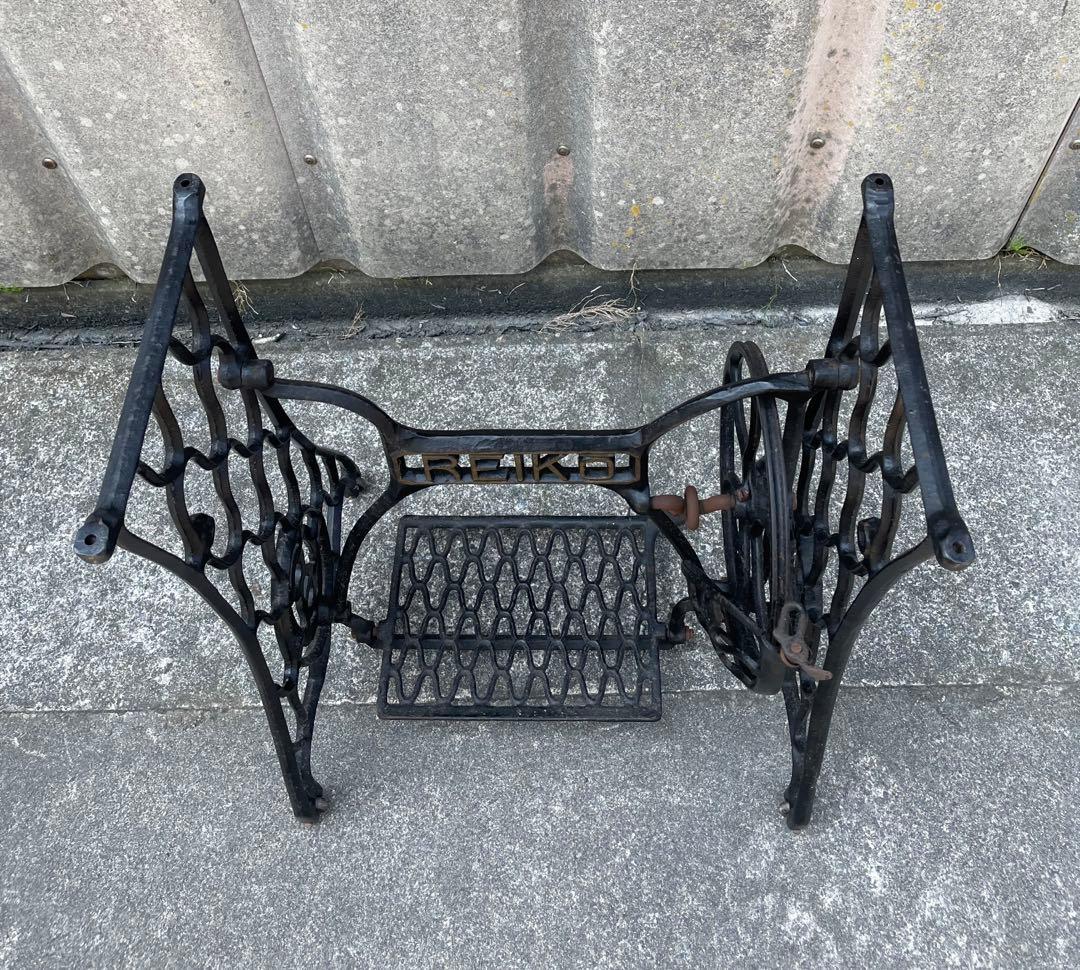 稀少/ビンテージ/イギリス製/REIKO/ミシン脚/網目脚/テーブル/店舗什器